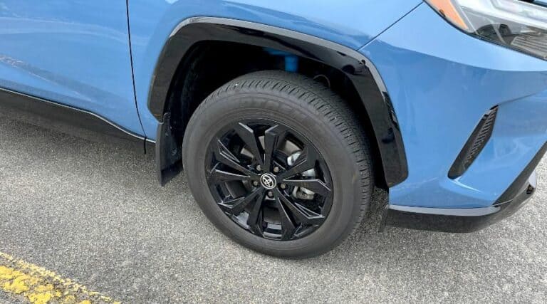 The 5 Quietest Tires for Toyota RAV4: Decrease Road Noise